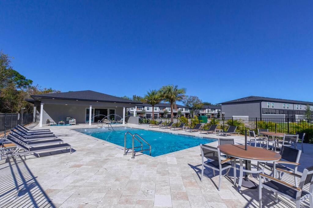 Charming Four Bedrooms Townhome With Private Splash Pool At Le Reve Resort Kissimmee Exterior photo